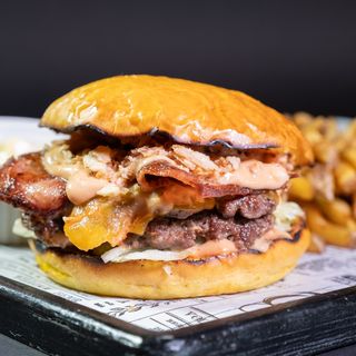 CRISPY BACON SMASHED BURGER