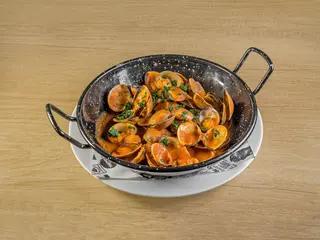 Almejas A La Marinera (Ración)