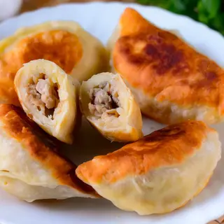 Pierogi z kapustą  smażony