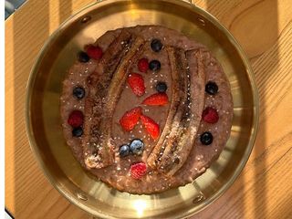 Вівсяна каша з шоколадом та запеченим бананом (350g)