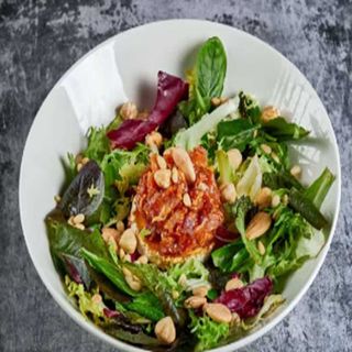 Ensalada de Rulo de Cabra y Frutos Secos