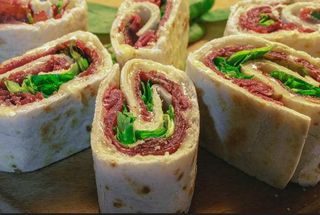 Bresaola Punta d'Anca della Valtellina, scaglie di Grana Padano