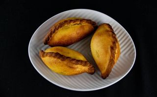 Empanada Salteñas de pollo
