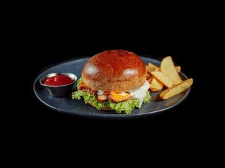 Бургер з курочкою (455g)