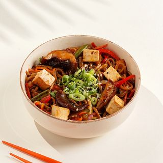 Soba Vegan in sos Teriyaki