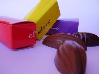 Cajita De Bombones El Aderno 12 Uds.