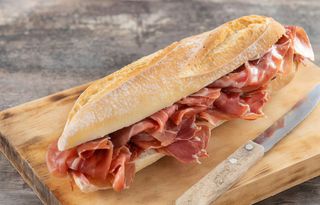 Bocata de pollo y bacon