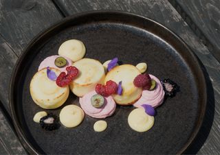Branzoaice Chesscake Zmeura si Crema de Lamiie