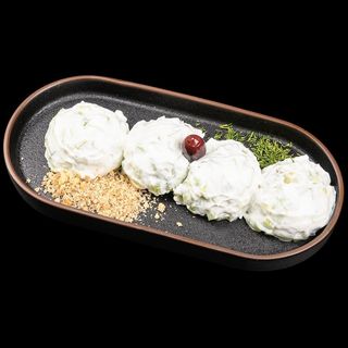 Млечна салата (300г)