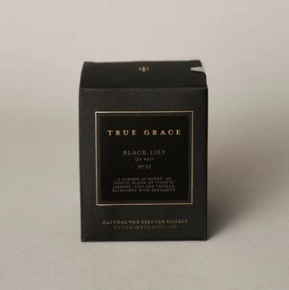 Lumânare Black Lily