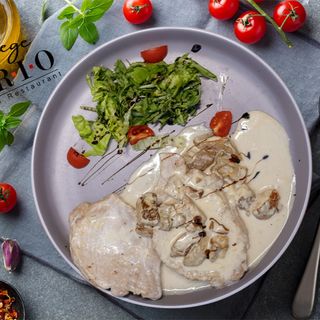 Escalop de porc cu hribi si piure de cartofi