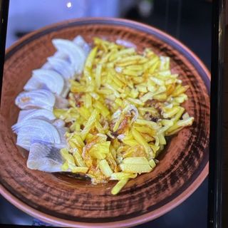 Смажена картопля з оселедцем (350г)