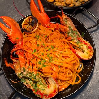 HOMAR CU LINGUINE SI CREVETI | 650GR / 1038KCAL | 