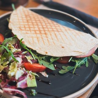 Șuncă si mozzarela