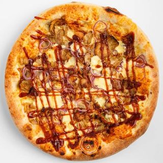 BBQ chicken pizza