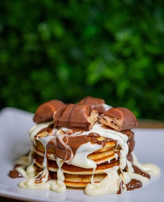 Panquecas c/ Creme Choc. Branco (Kinder Bueno)