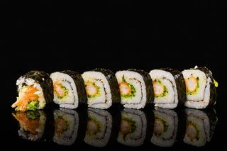 Футомаки хрупкава скарида (6бр)