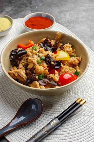 Orez prăjit cu porc Hangzhou