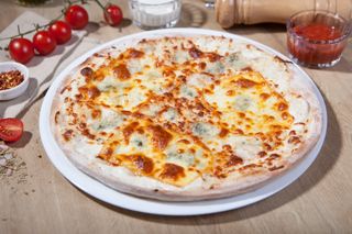 Pizza Quattro formaggi