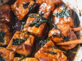Tofu With Basil Leaves