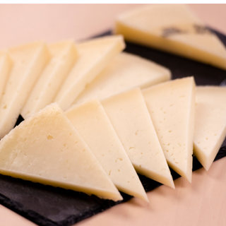 Queso manchego semicurado (ración)