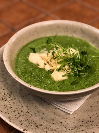 Шпинатовий крем-суп з сиром Горгондзола (300г)