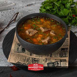 Ciorbă de legume și carne de vită