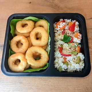 Kolutići lignje sa rižotom