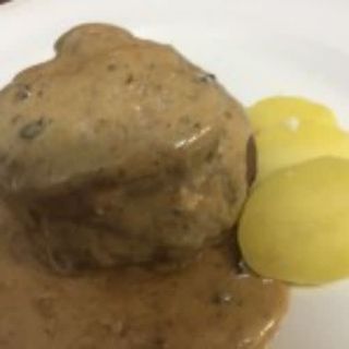 Tournedó Con Láminas De Foie - Gras Y Trufas