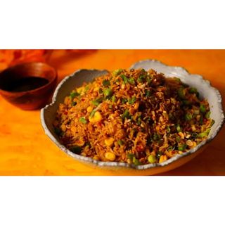Burnt Garlic Fried Rice With Vegetables In Schezwan/Soya Sauce