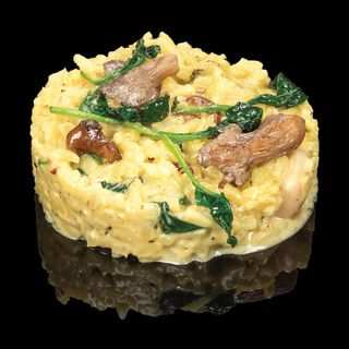 Ризото с бейби спанак, диви гъби и пармезан﻿