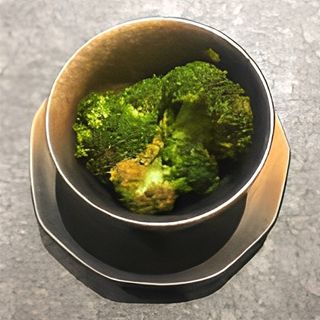 ბროკოლი სოიოს სოუსში 