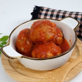 Albóndigas en salsa de tomate 