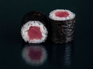Макі з тунцем (95g)