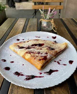 Палачинка със сладко от боровинки (300г)