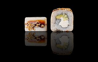 Філадельфія з вугрем  (8шт/290г)