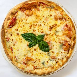 Pizza Tres Quesos (Mediana)