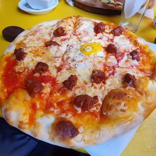 Pizza solemio (28 cm.)