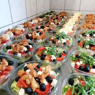 Sałatka z jajkiem i serem