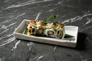 Ura ebi burrata roll