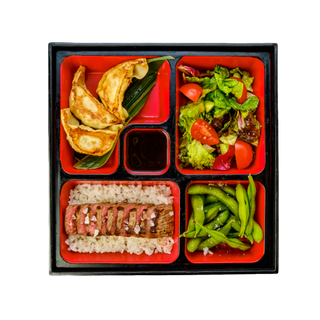 БЕНТО БОКС С ТЕЛЕШКО