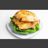 Pileće belo meso u lepinji 200g