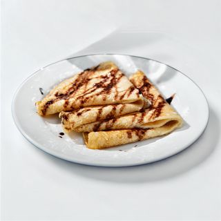 Clatite cu crema de ciocolata