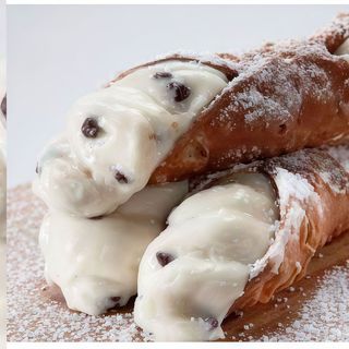 mini cannoli siciliani