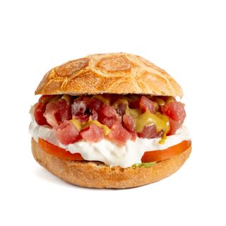 Panino con tartare di tonno