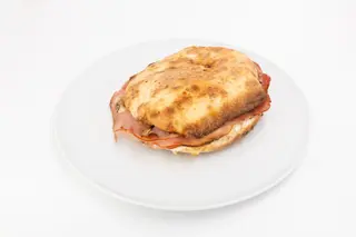 Pizza sendvič sa šunkom