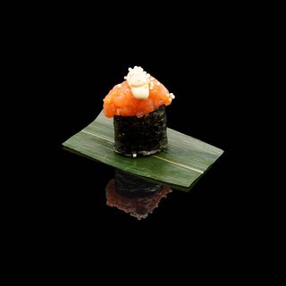 Gunkan spicy sake 2 pezzi