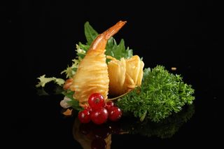 106 Gamberi avvolti con patate filo - 2 pezzi