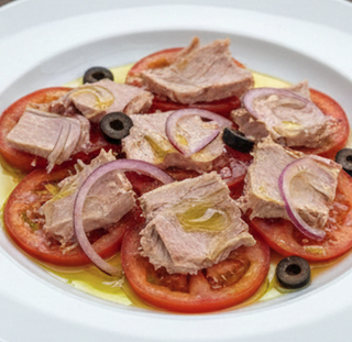 Ensalada De Tomate Con Ventresca
