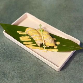 Nigiri salmone cotto piccante